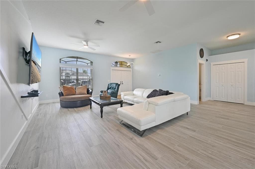 2500 8th ST W LEHIGH ACRES, FL 33971