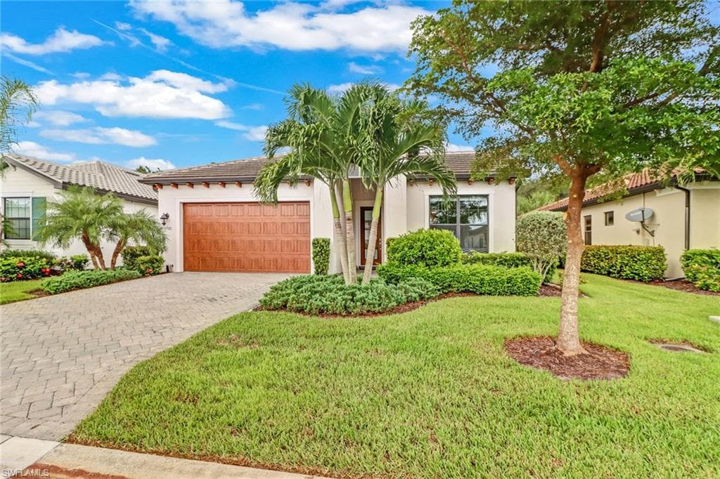 11520 Onyx CIR FORT MYERS, FL 33913