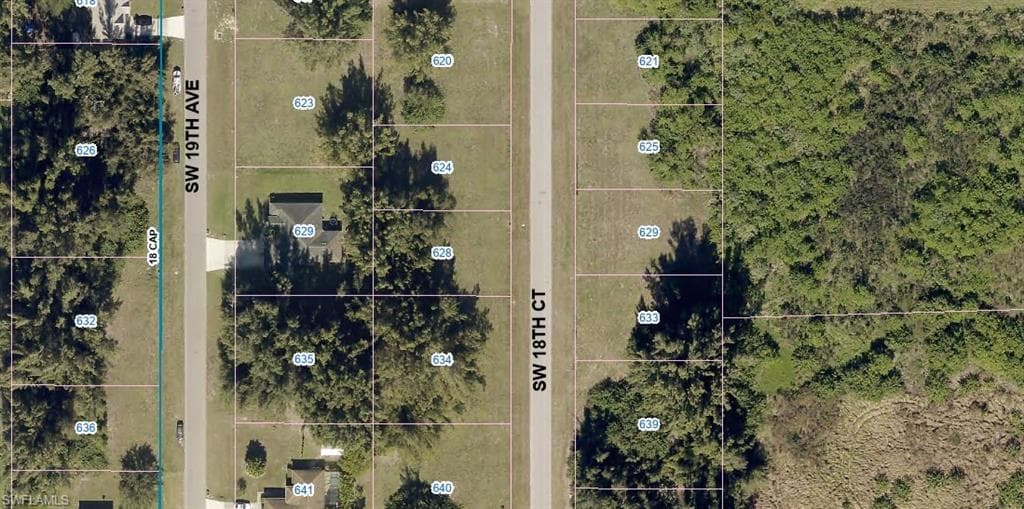 633 SW 18th CT CAPE CORAL, FL 33991
