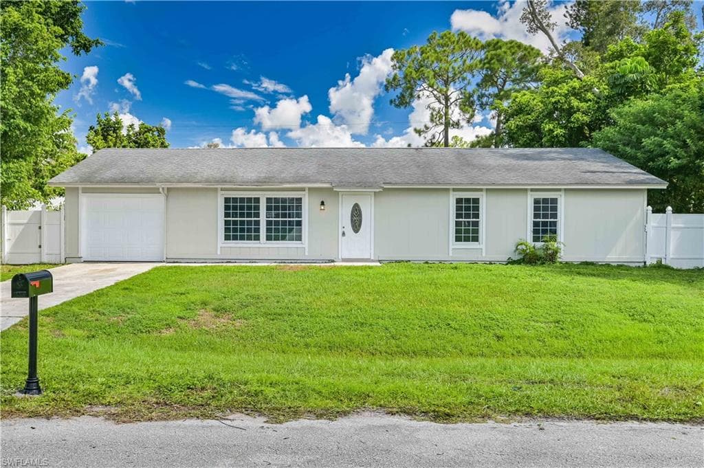 9073 King RD W FORT MYERS, FL 33967