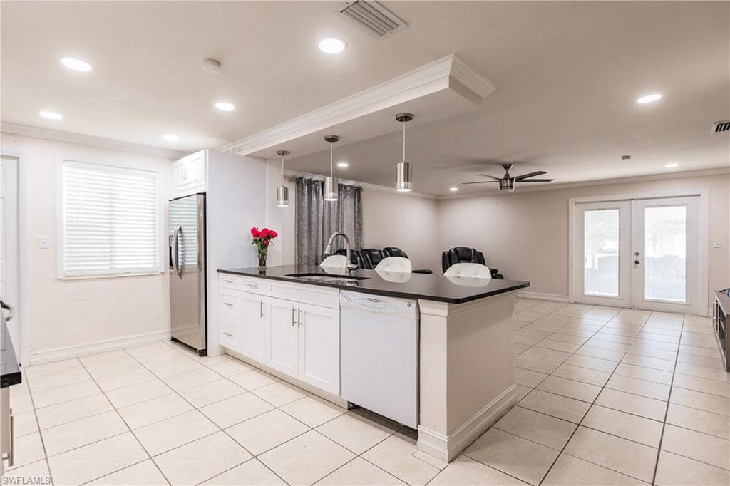 961 9th ST SW NAPLES, FL 34117
