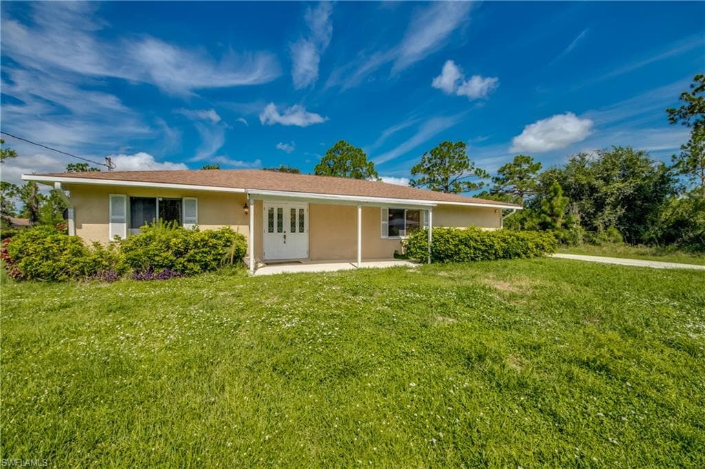 1007 Acacia AVE LEHIGH ACRES, FL 33972