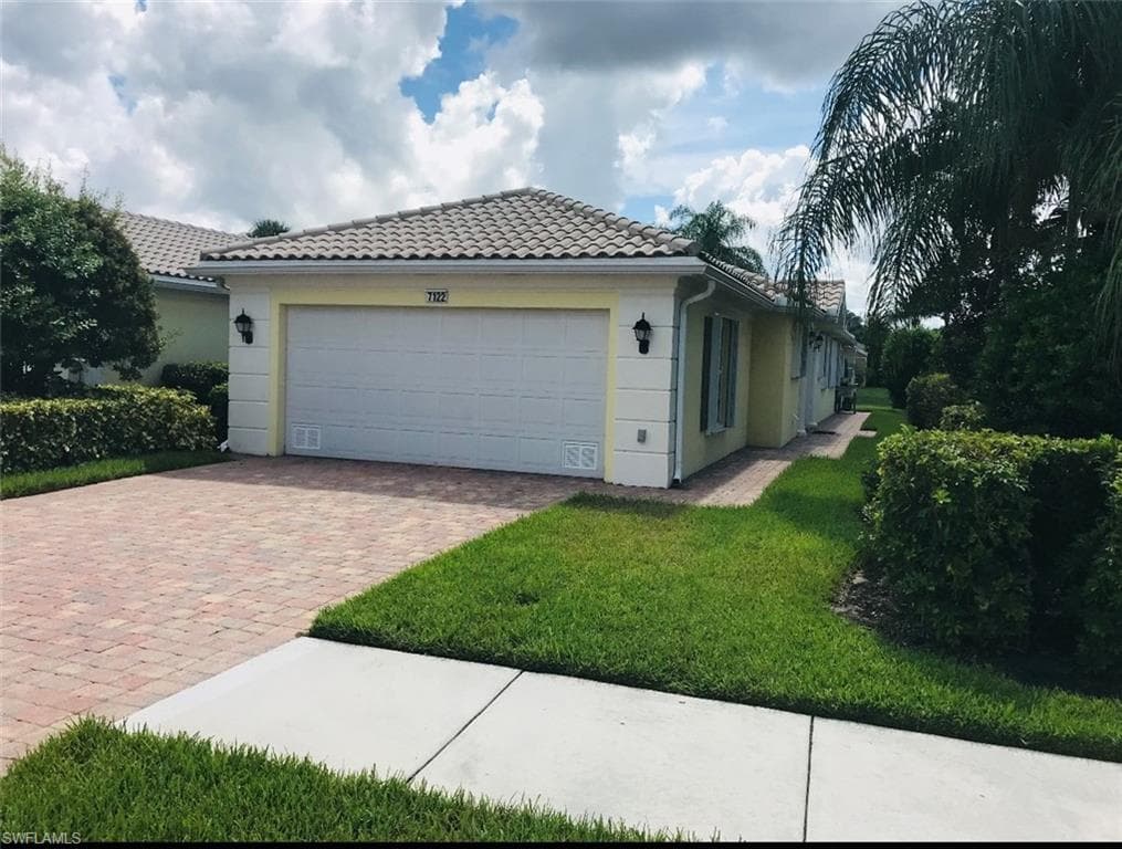 7122 Marconi CT NAPLES, FL 34114