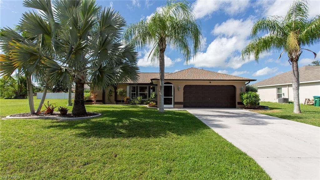 140 SE 17th ST CAPE CORAL, FL 33990