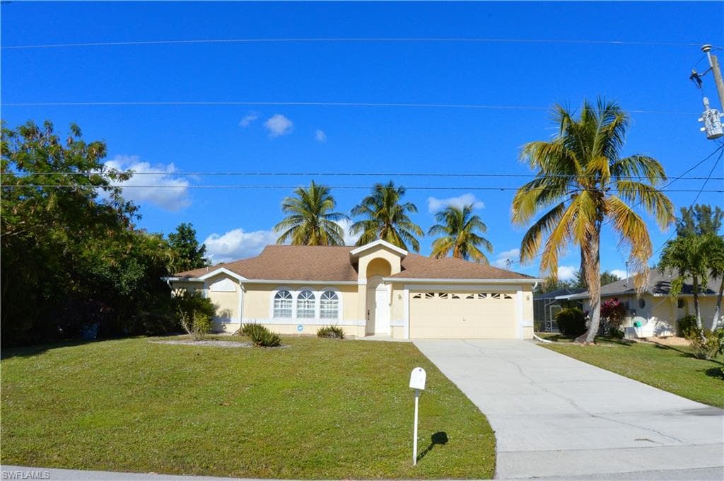 2005 SE 7th ST CAPE CORAL, FL 33990