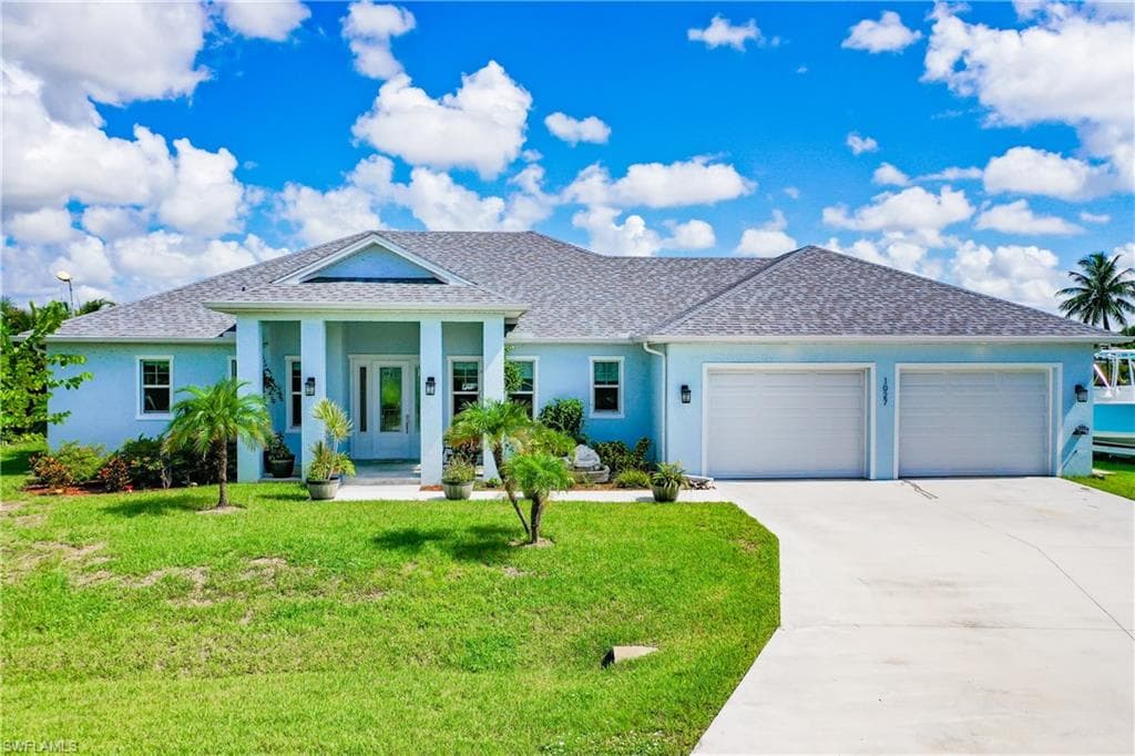 1027 SE 22nd TER CAPE CORAL, FL 33990
