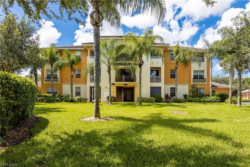 3956 Pomodoro CIR 104 CAPE CORAL, FL 33909