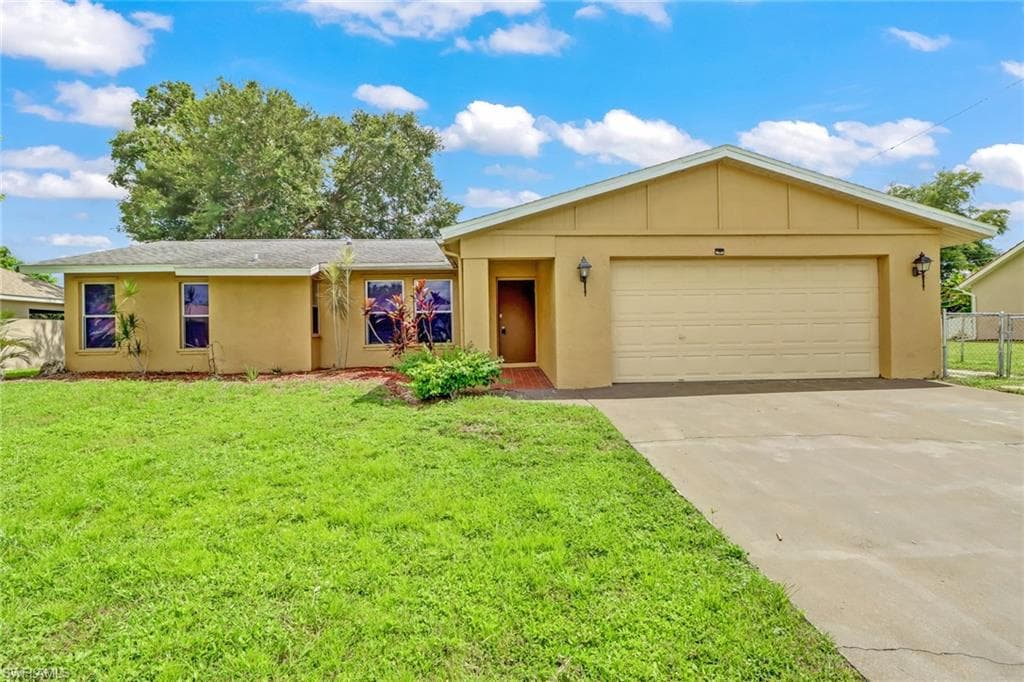 908 SE 30th LN CAPE CORAL, FL 33904