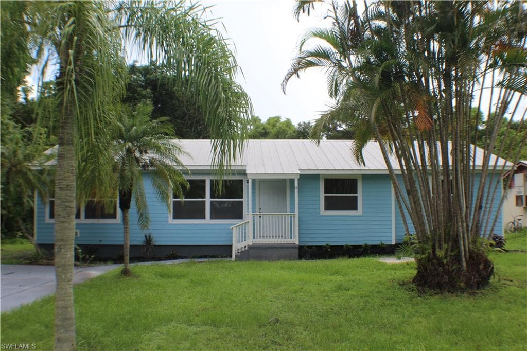 3661 TANGERINE DR ST. JAMES CITY, FL 33956