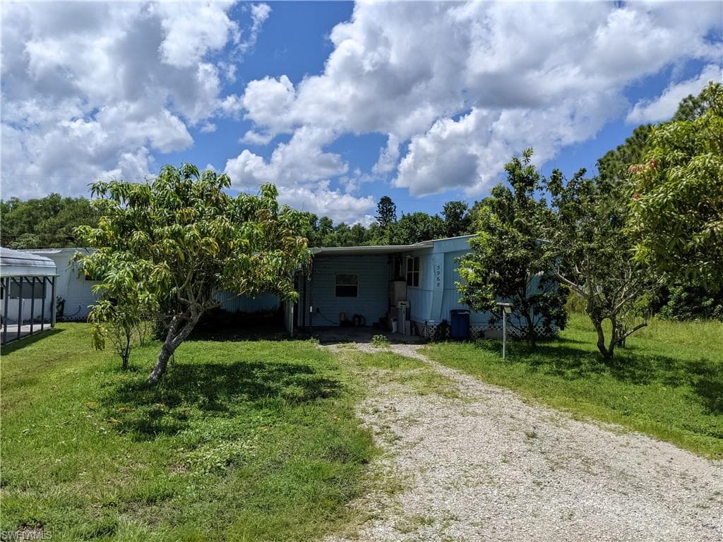 5968 Luloma LN BOKEELIA, FL 33922