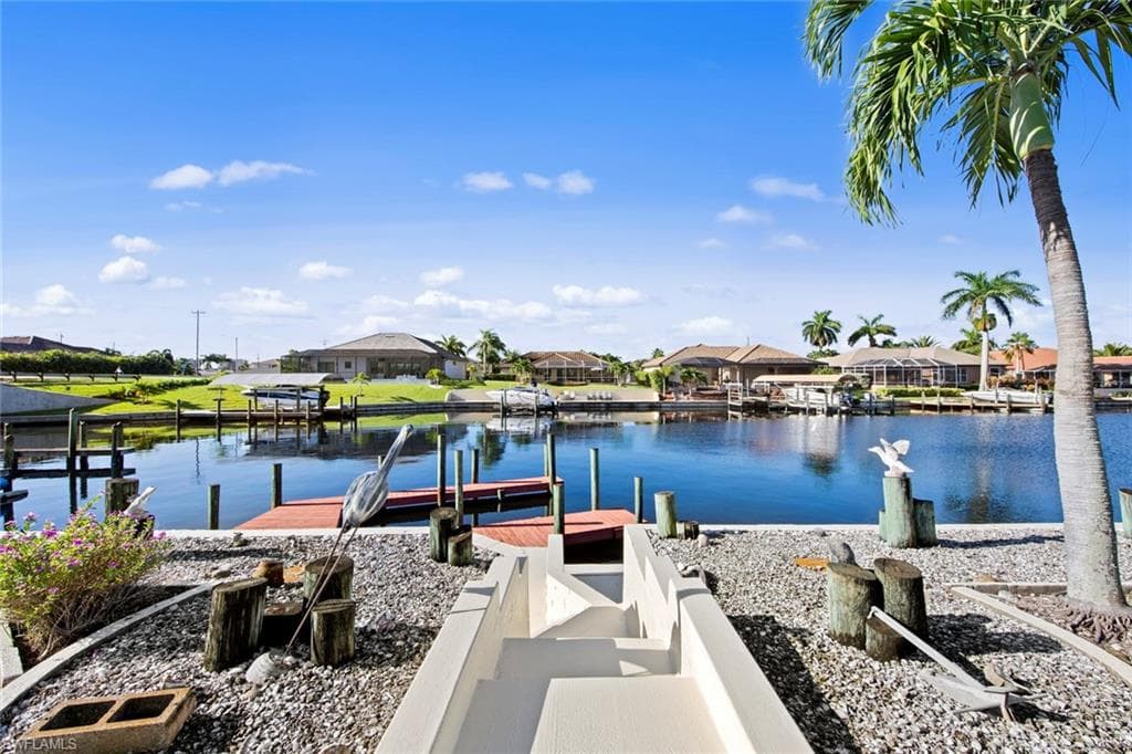 2106 SW 51st ST CAPE CORAL, FL 33914