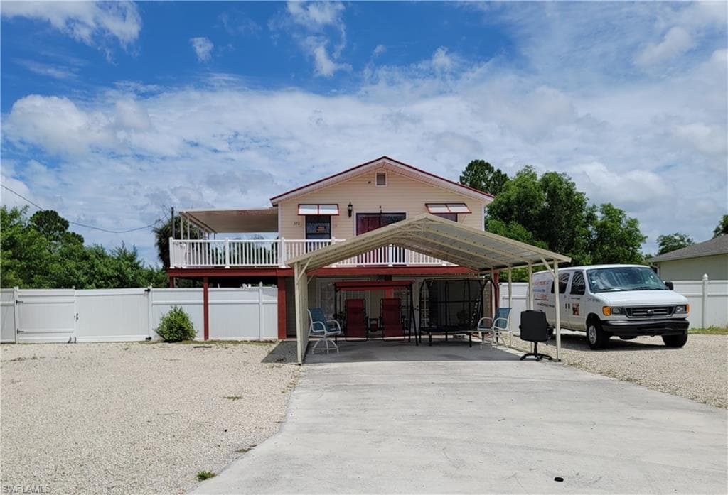 3212 27th ST SW LEHIGH ACRES, FL 33976