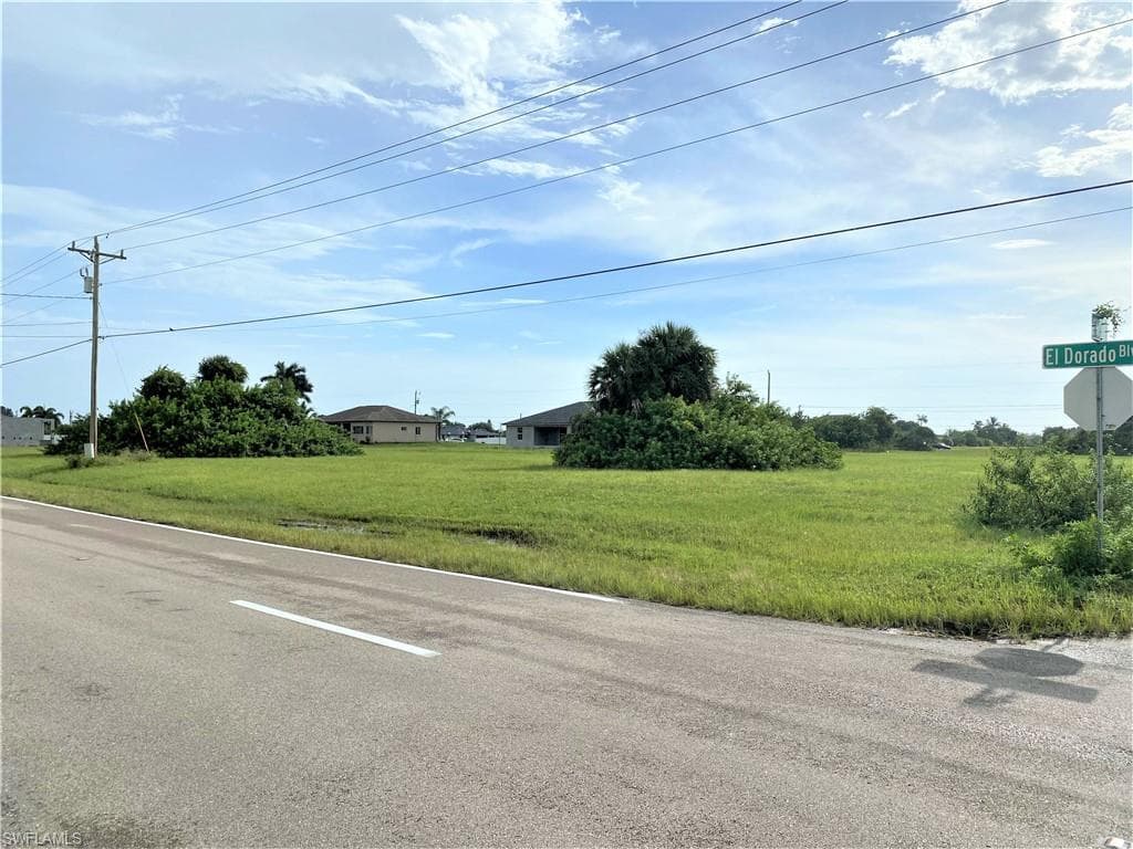 128 El Dorado BLVD N CAPE CORAL, FL 33993