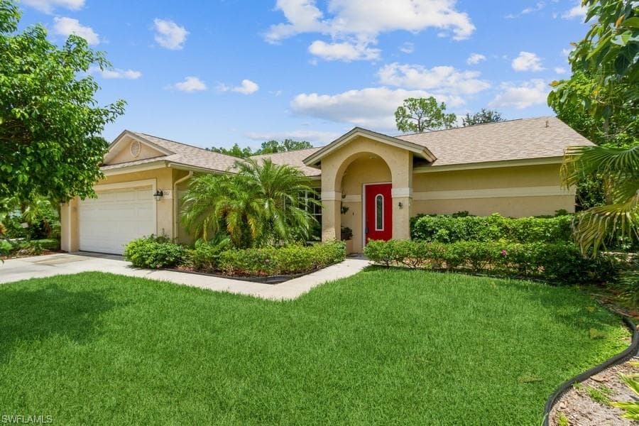 961 Charlemagne BLVD NAPLES, FL 34112