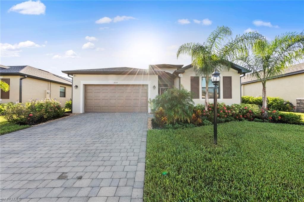 14209 VINDEL CIR FORT MYERS, FL 33905