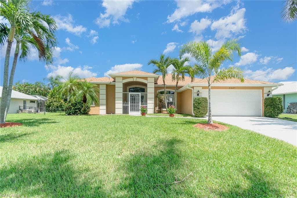 2307 SW 44th TER CAPE CORAL, FL 33914