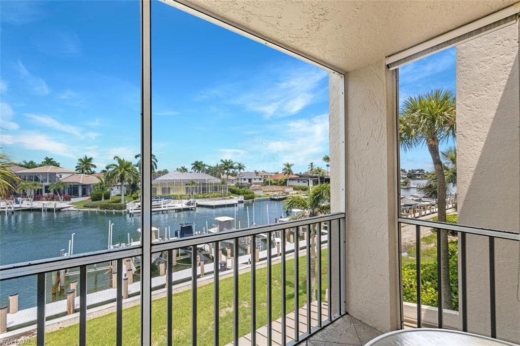 889 Collier CT 2-301 MARCO ISLAND, FL 34145