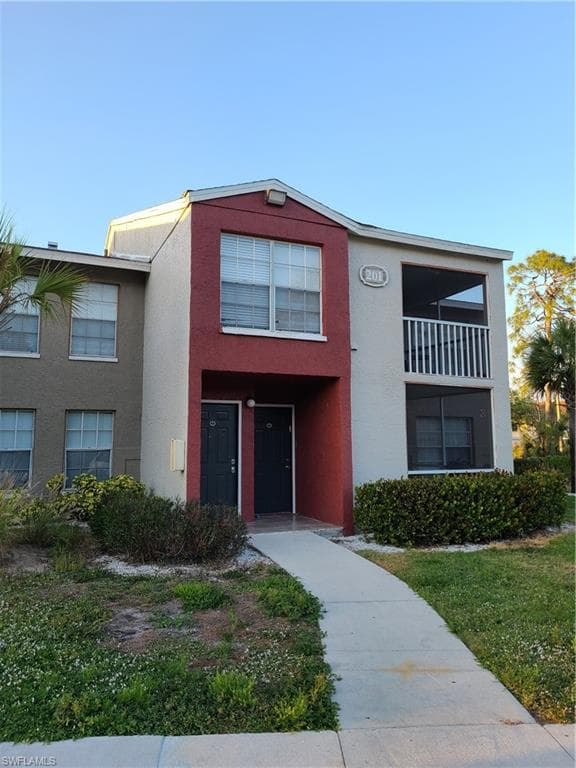 201 Santa Clara DR 4 NAPLES, FL 34104