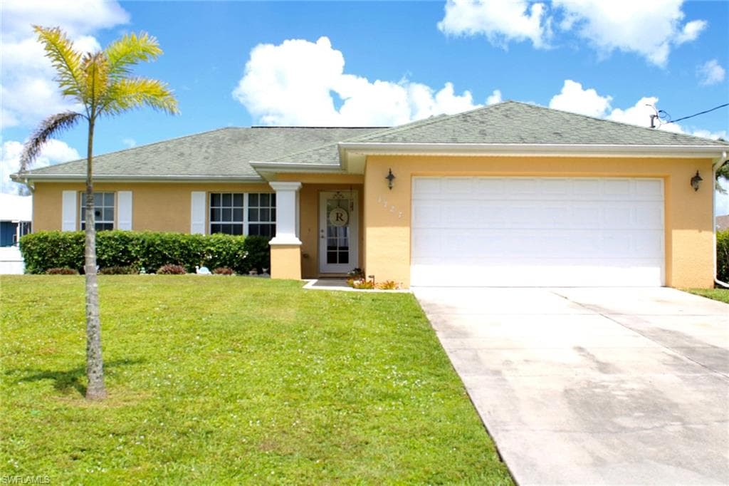 1727 NW 7th PL CAPE CORAL, FL 33993