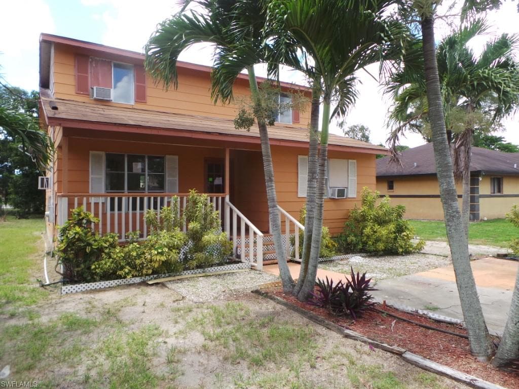 1826 Delaware AVE FORT MYERS, FL 33916