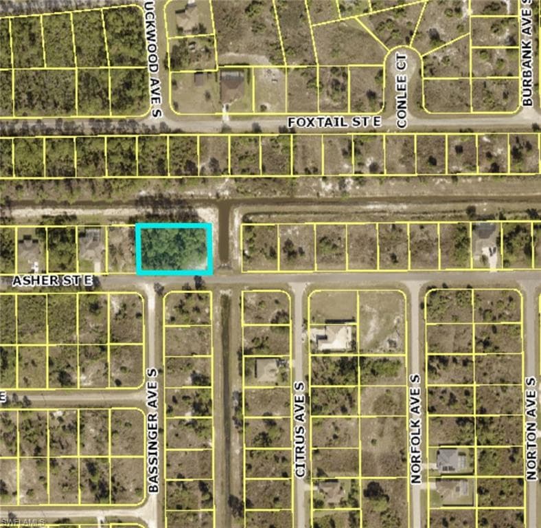 747 Asher ST E LEHIGH ACRES, FL 33974