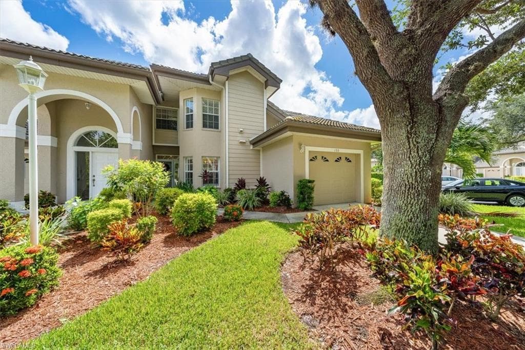 186 Via Perignon NAPLES, FL 34119