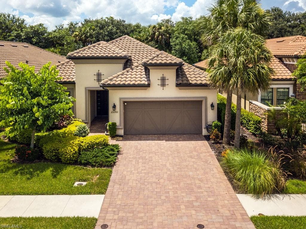 23742 Pebble Pointe LN ESTERO, FL 34135