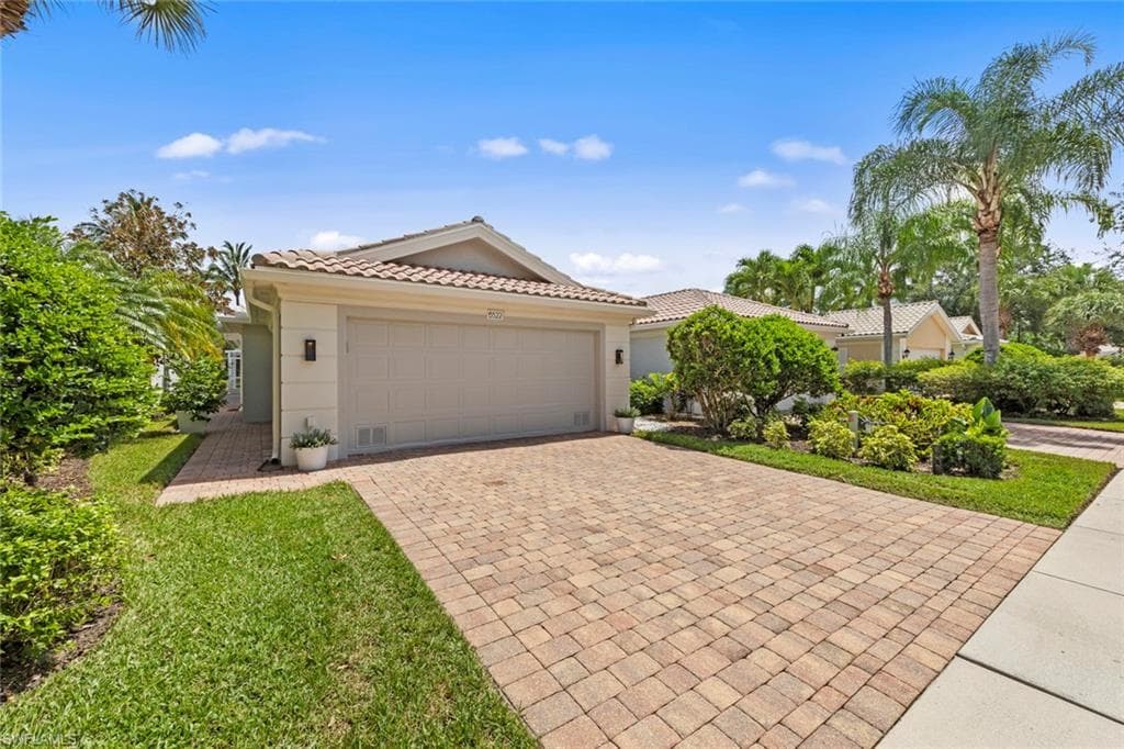 15522 Fan Tail CIR BONITA SPRINGS, FL 34135
