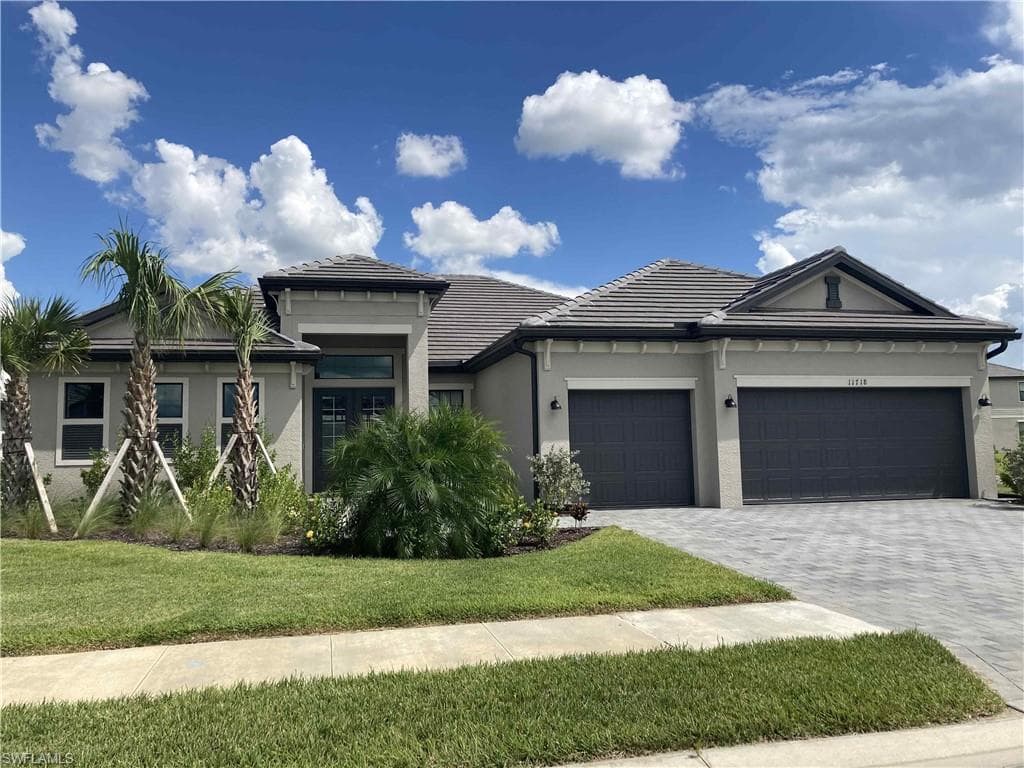 11718 Canopy LOOP FORT MYERS, FL 33913
