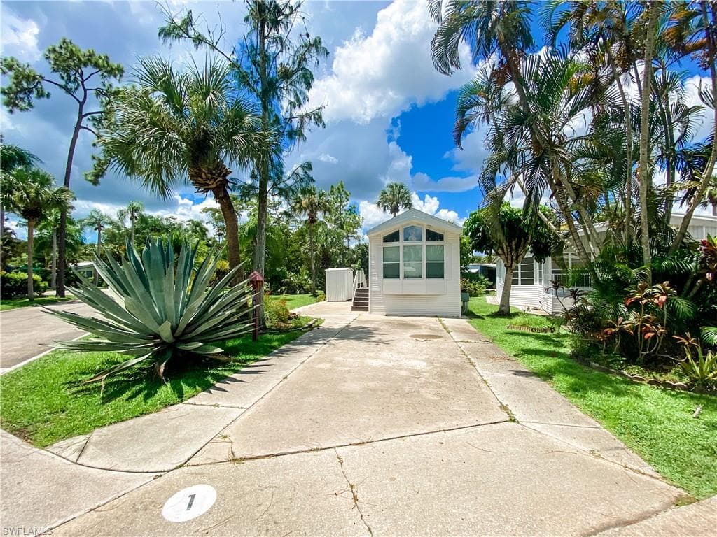 10801 Little Heron CIR 1 ESTERO, FL 33928