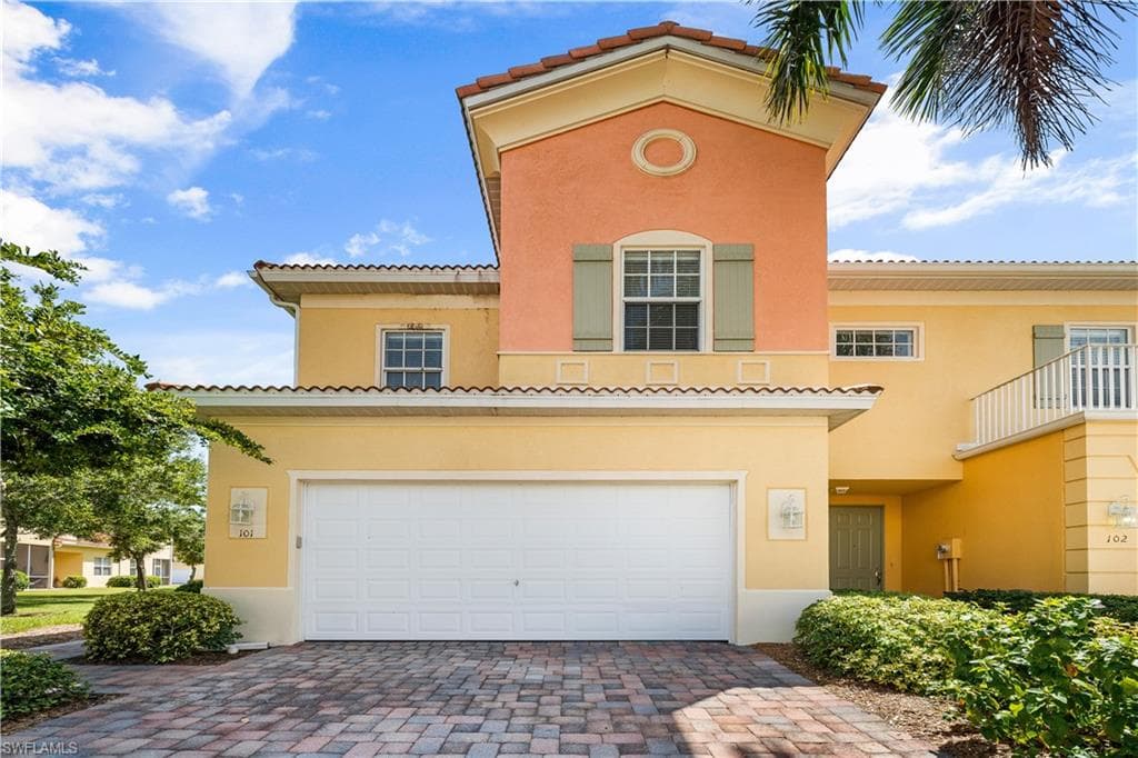 9821 Healthpark CIR 101 FORT MYERS, FL 33908