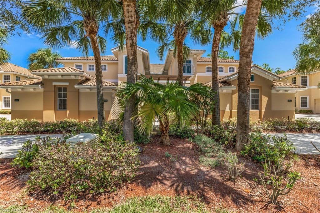 10509 Sevilla DR 201 FORT MYERS, FL 33913