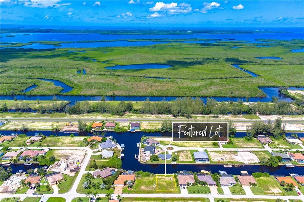 602 NW 38th PL CAPE CORAL, FL 33993