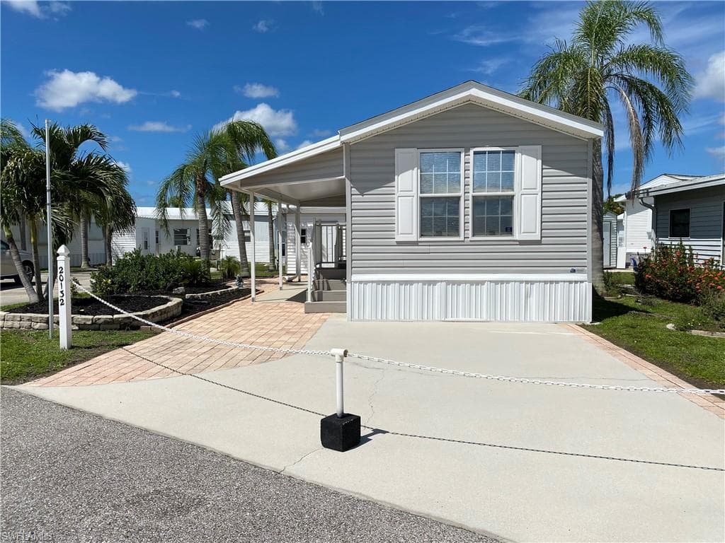 20132 Plum Tree LN ESTERO, FL 33928