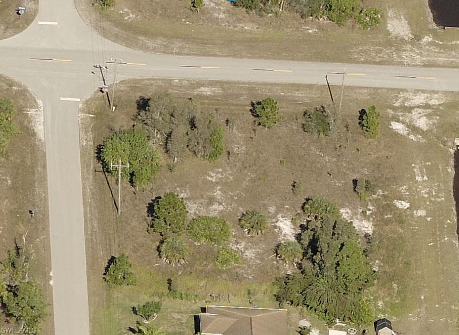 1005 Joponica AVE S LEHIGH ACRES, FL 33974