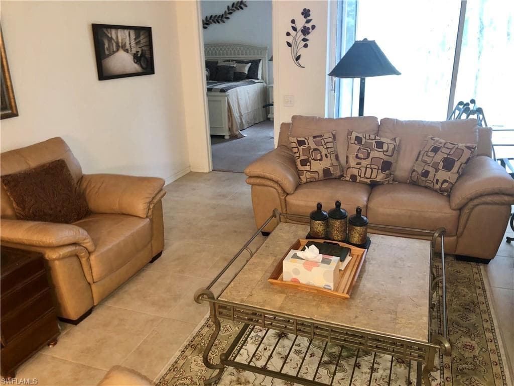 8239 Parkstone PL 4-207 NAPLES, FL 34120