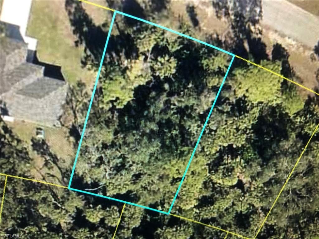 5032 N Peachtree CIR LABELLE, FL 33935