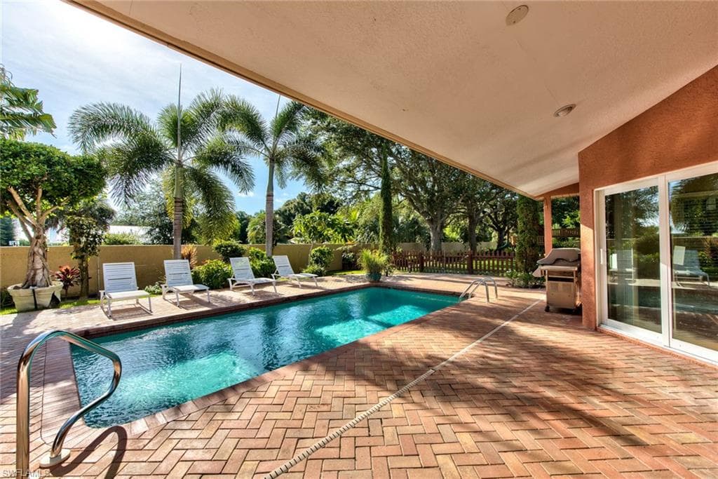 10111 Boca CIR NAPLES, FL 34109