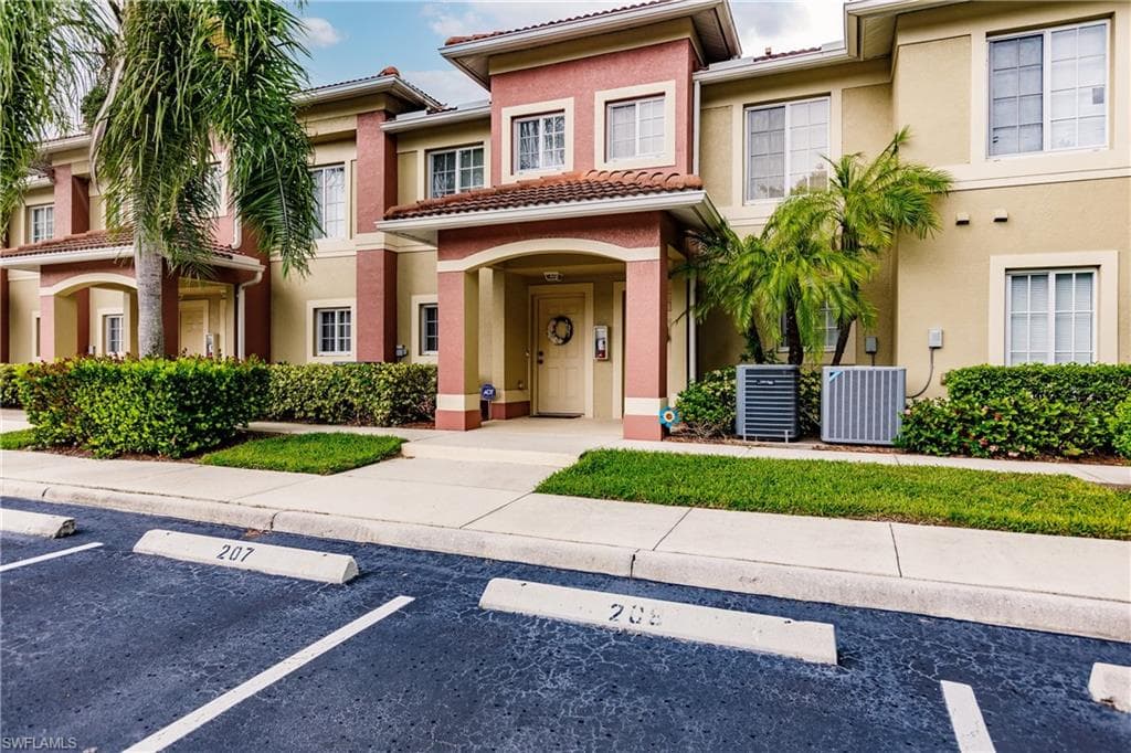 9410 Ivy Brook RUN 207 FORT MYERS, FL 33913