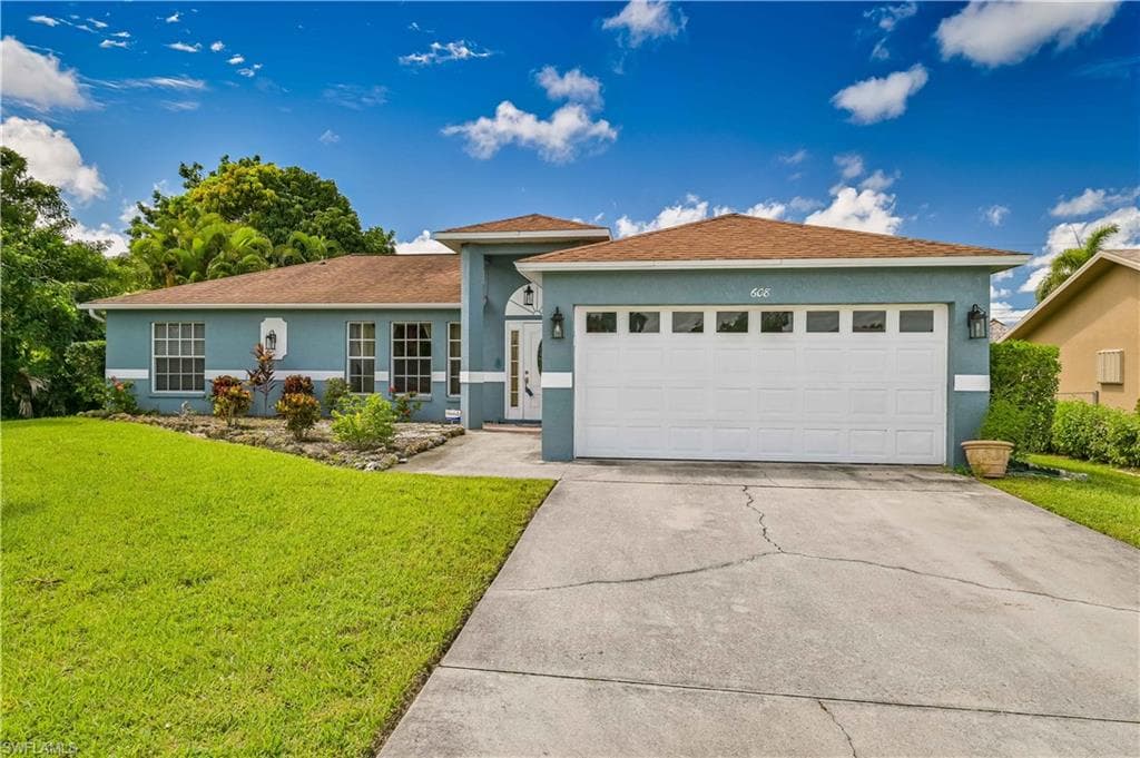 608 SE 2nd ST CAPE CORAL, FL 33990