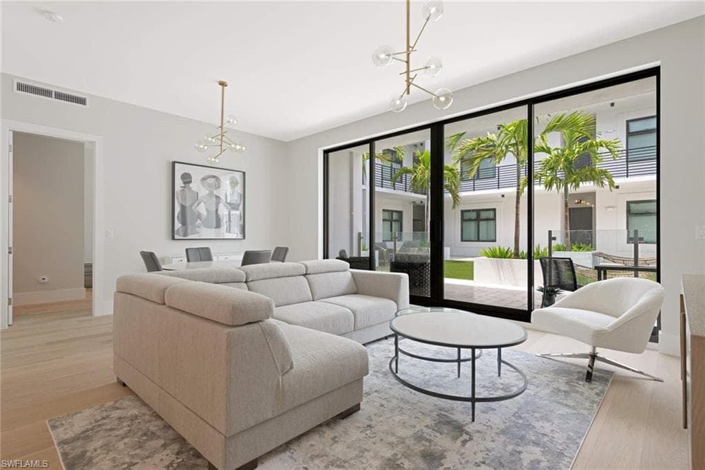 850 Central AVE 208 NAPLES, FL 34102