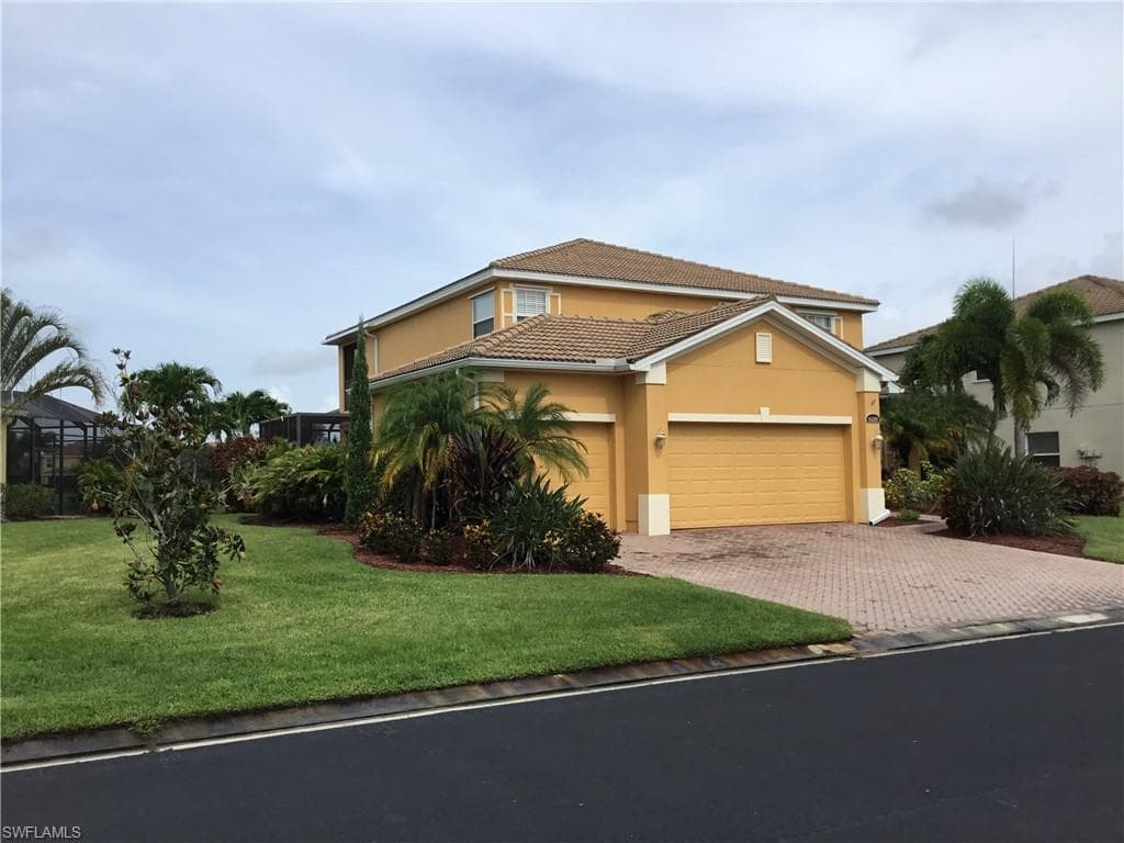 8528 Colony Trace DR FORT MYERS, FL 33908