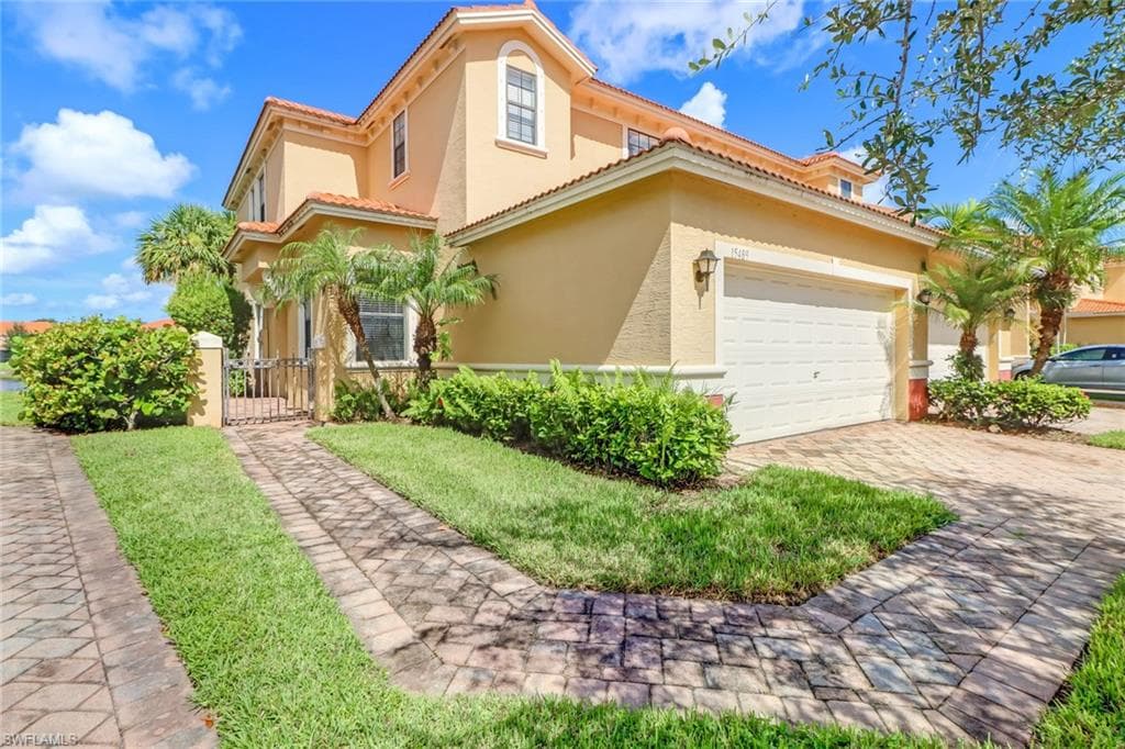 15489 Summit Place CIR 302 NAPLES, FL 34119