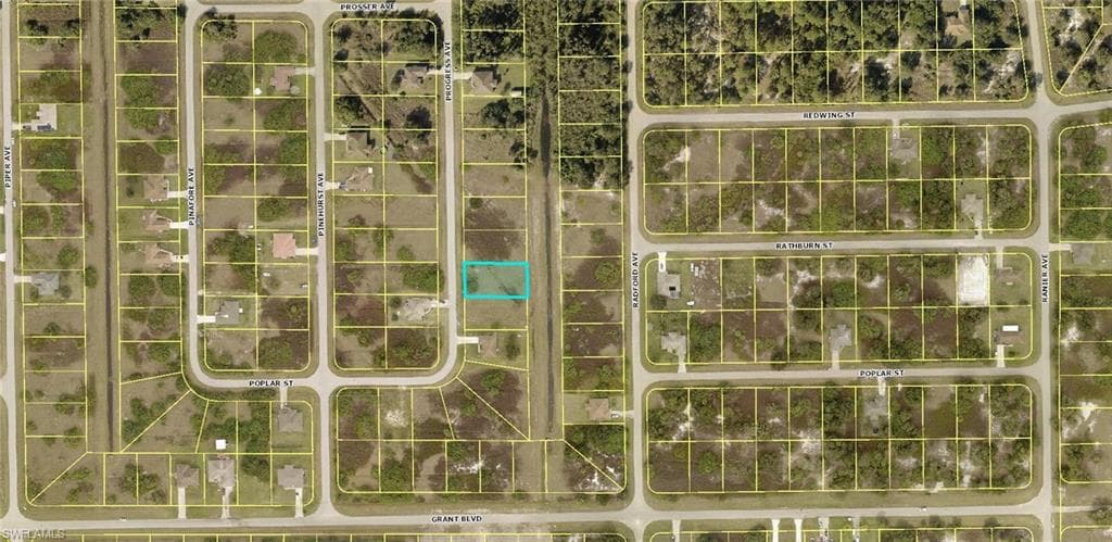 367 Progress AVE LEHIGH ACRES, FL 33974