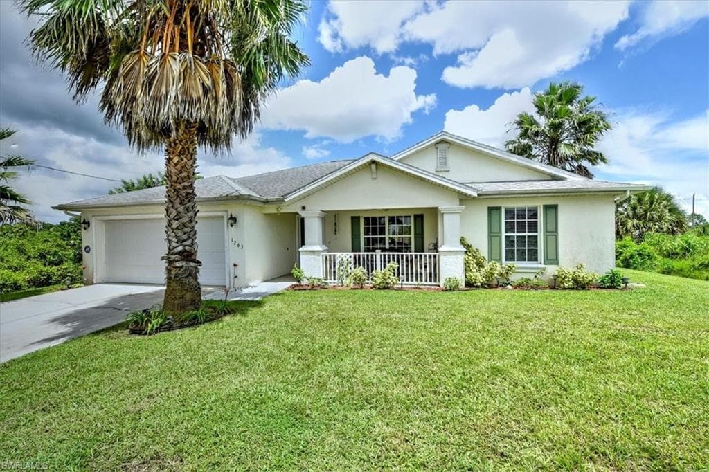 1263 Blaine AVE FORT MYERS, FL 33913