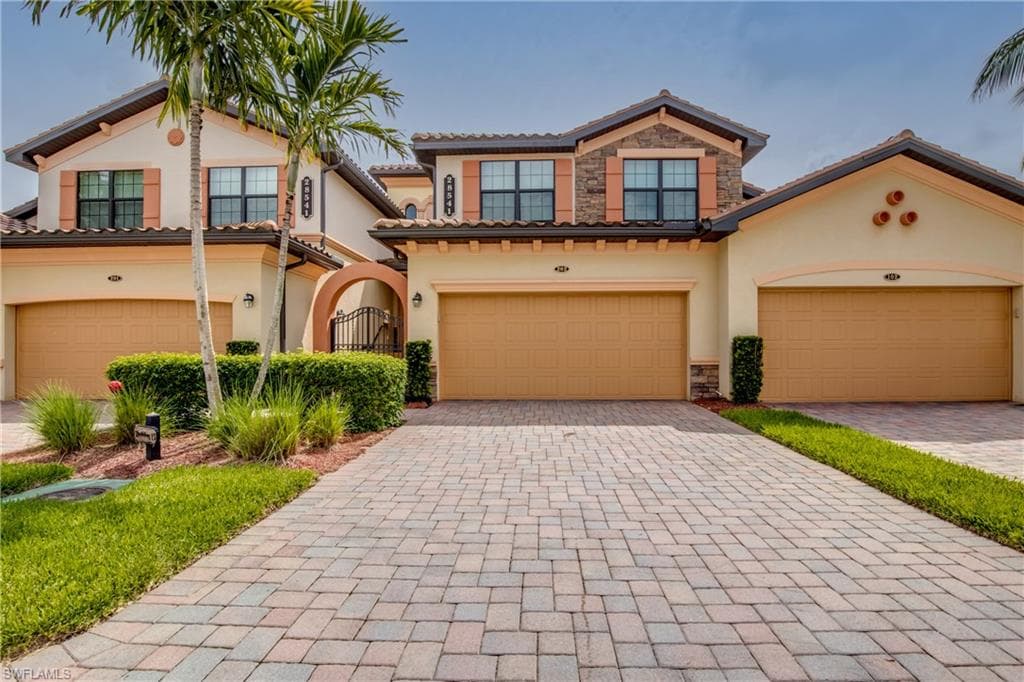 28541 Carlow CT 1303 BONITA SPRINGS, FL 34135