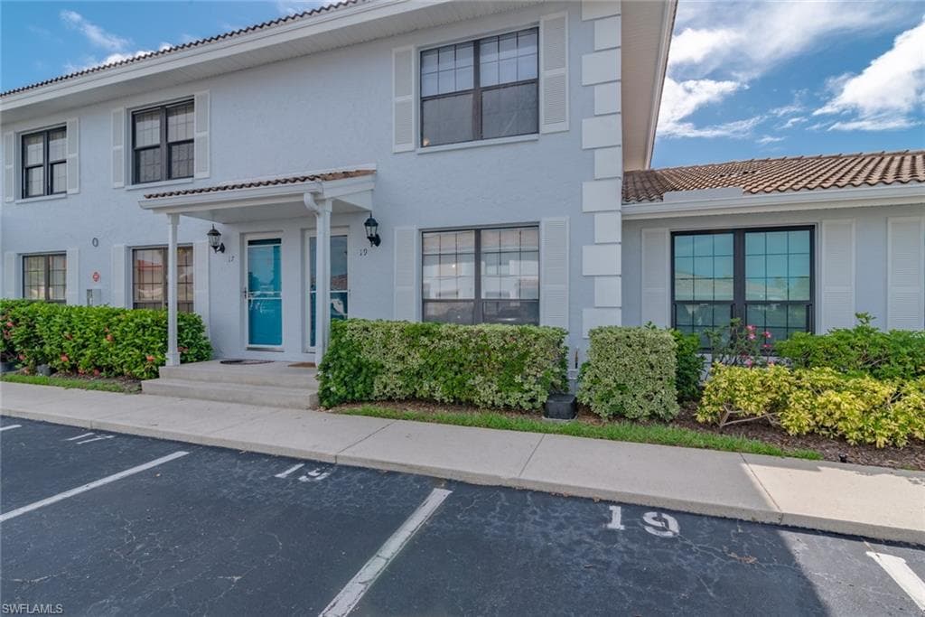 19 Marco Villas DR O-5 MARCO ISLAND, FL 34145