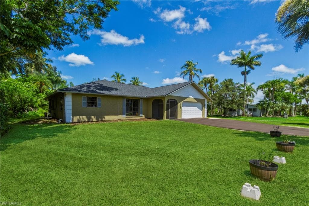 27290 Arroyal RD BONITA SPRINGS, FL 34135