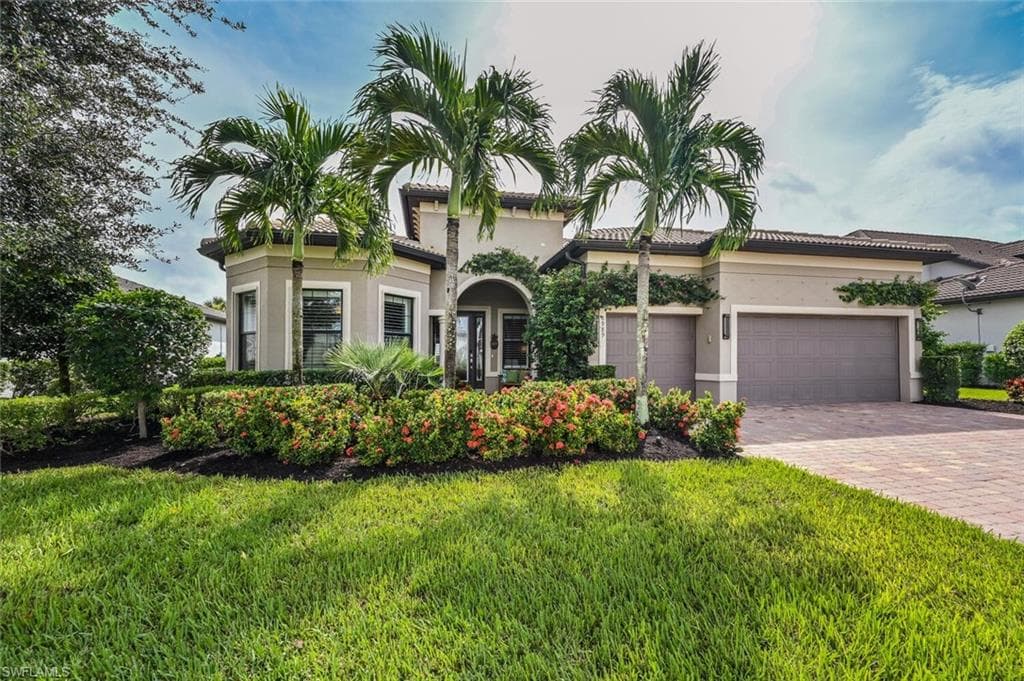8989 BAHAMA SWALLOW WAY NAPLES, FL 34120