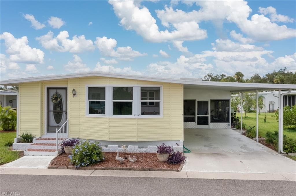 4 Fig ST ALVA, FL 33920